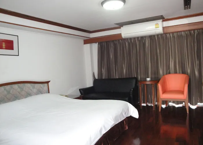 Interchange Tower Serviced - Sha Extra Hotel Bangkok
