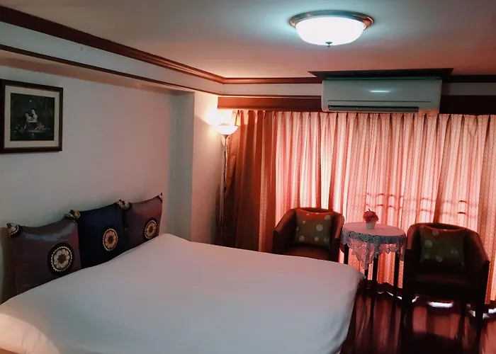 Interchange Tower Serviced - Sha Extra 3* Bangkok