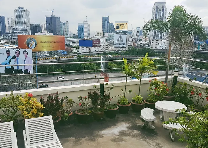 Interchange Tower Serviced - Sha Extra Hotel 3*